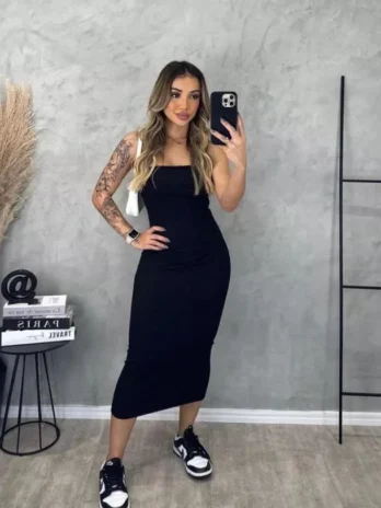 Vestido Midi Tomara que Caia Canelado – Elegância e Conforto em um Único Vestido!